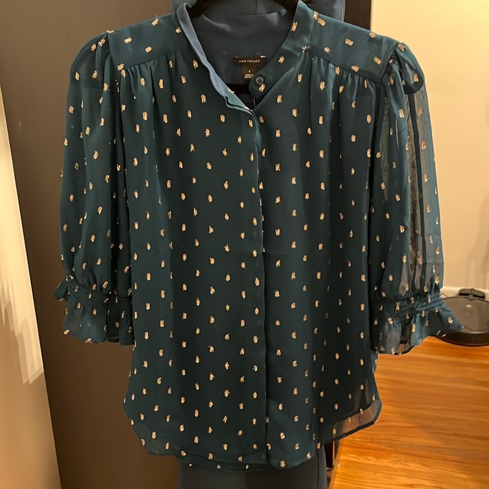Nwt ann taylor clip dot shirred yoke top sea storm